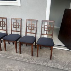 Ashley Table And 4 Chairs Dining Set