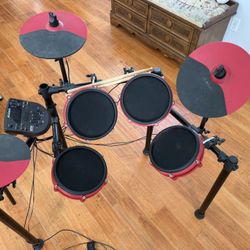 Alesis Nitro Mesh Electronic Drum Set 