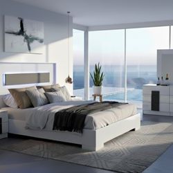 4 PC BEDROOM SET NEW IN BOX (MATTRESS AND CHEST SOLD SEPARATELY)