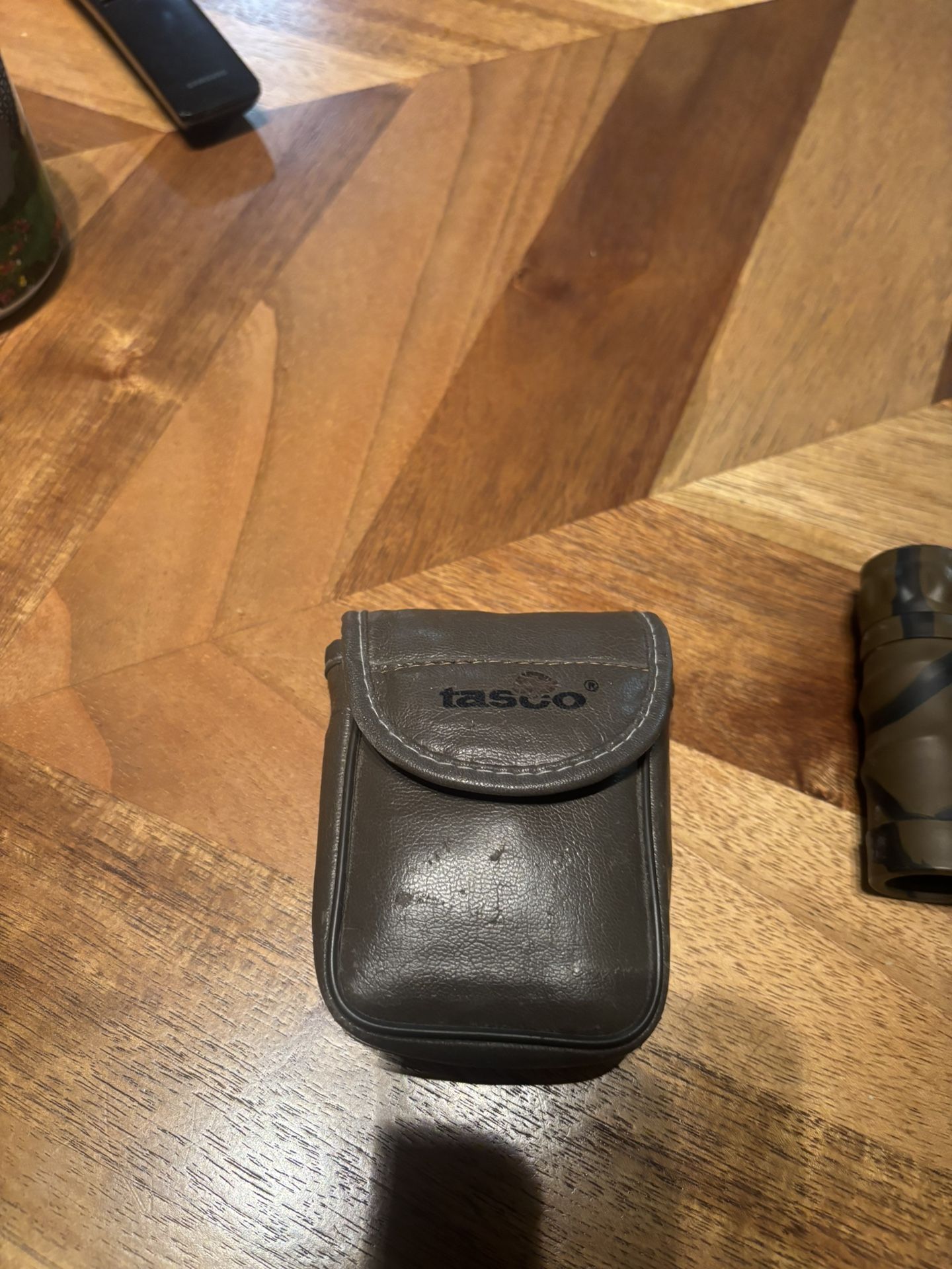 Binoculars 