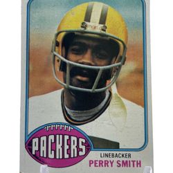 1976 Topps Football Perry Smith 