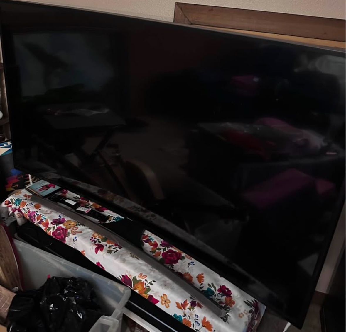 SAMSUNG CURVED TV