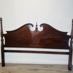 Vintage Convertible Traditional King Headboard‼️