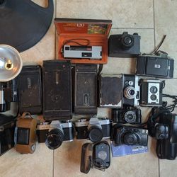 Lot of Old Film Cameras 