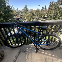 Schwin blue 700C Road Bike