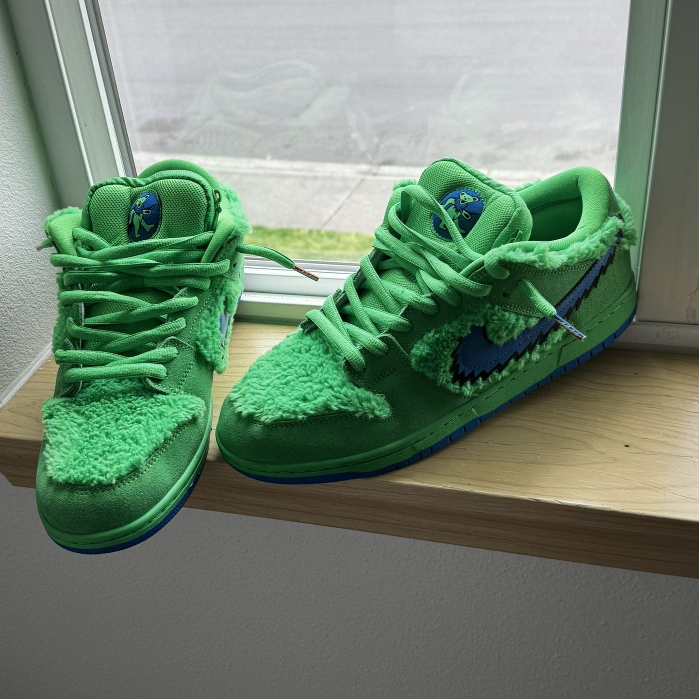Nike SB Dunks Low (Grateful Dead Bears Green) for Sale in Puyallup 