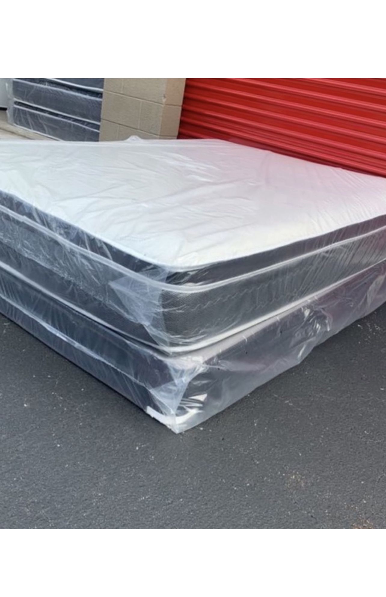 NEW Mattress Queen Size Pillowtop With Box Spring // Offer 🚚