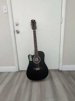 12 string guitar