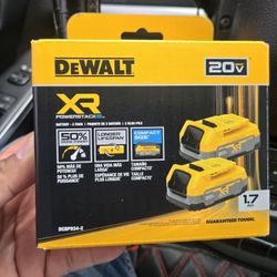 Dewalt 20v Power Stack XR Batteries 1.7 Brand New 