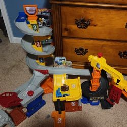 VTech Go! Go! Smart Wheels Speedy Spiral Construction Tower Track Set