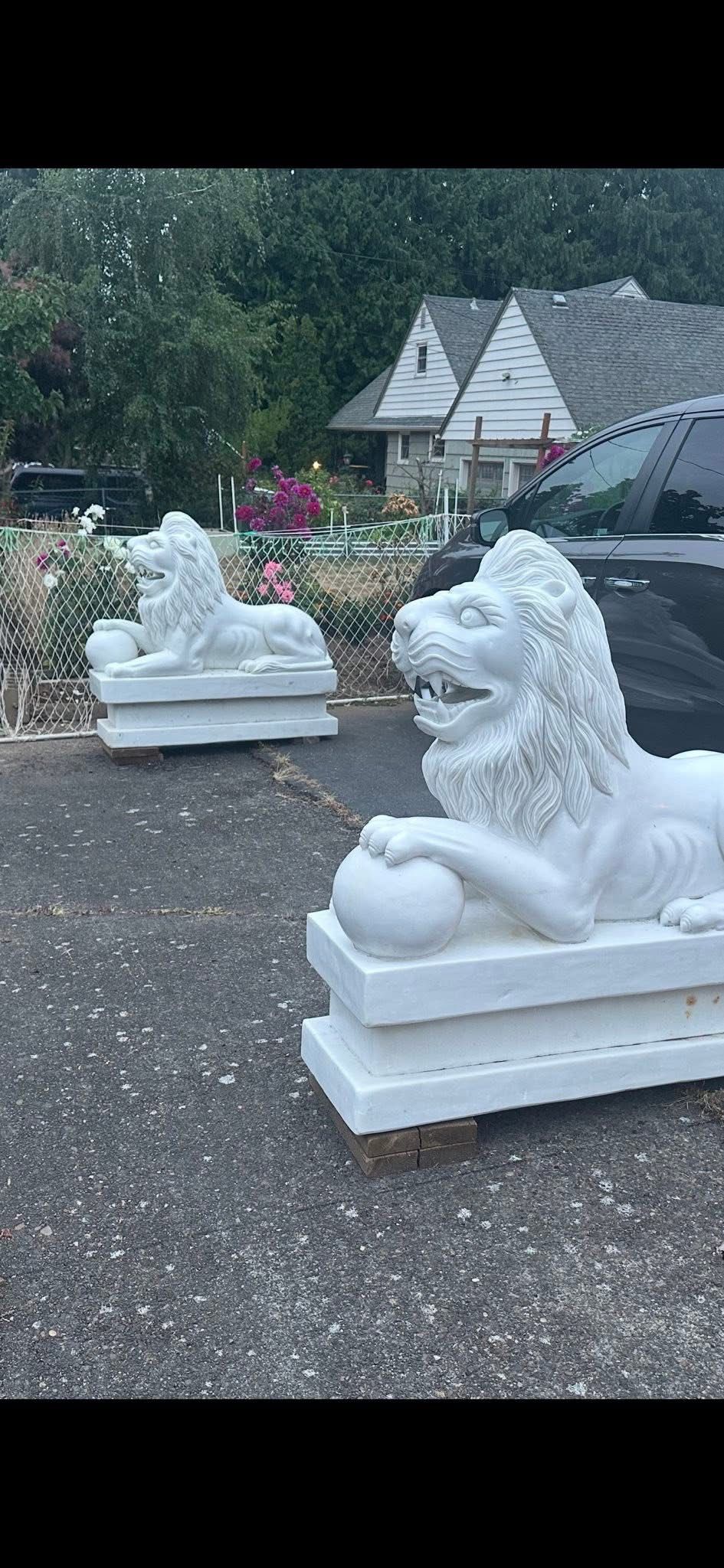 Lion Statues