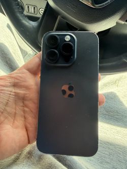 iPhone 15 pro 128gb