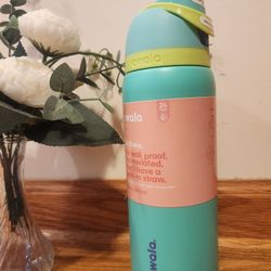 Owala Free Sip 32oz BRAND NEW