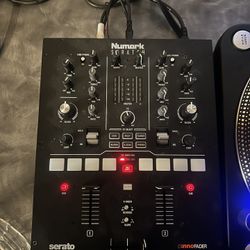 Numark Scratch Mixer 