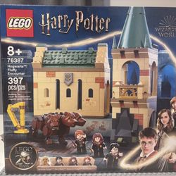 LEGO Harry Potter Hogwarts Fluffy Encounter #76387