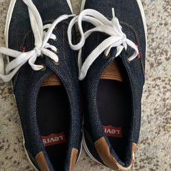 Levi’s Shoes 