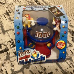 M&M “Make A Splash” Dispenser