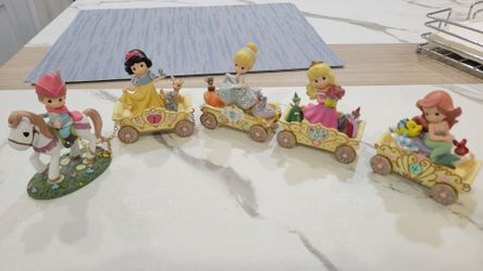 Precious Moments Disney Princess Birthday Train Figurines