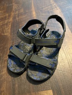 Boys Size 3 Tommy Bahama Sandals