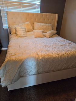 King sized Bed