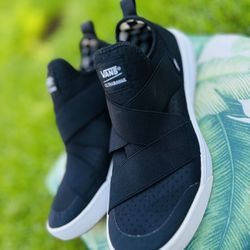 Vans UltraRange Exo Athletic Shoes Sz 9.5 mens Used 500264  Women’s 11 