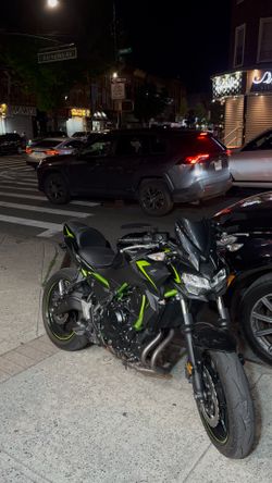 Kawasaki Z(contact info removed)