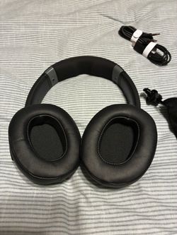 Skull Candy headphones