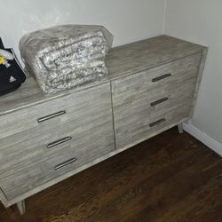 Really Nice Dresser 
