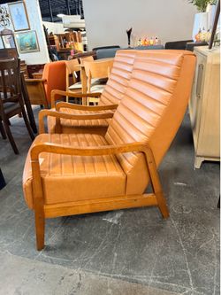 🔥 Mid-Century Modern Accent Chair – Premium Faux Leather – $289