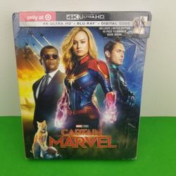 Captain Marvel 4K UHD + Blu Ray + Digital + 40 Page Limited Edtion Gallery Book