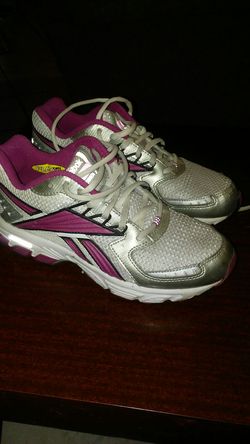 womens reebok 7.5