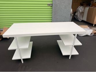 Office Dest with 4 Storage Shelf