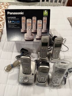 Panasonic 5- Handset Digital Cordless Answering System
