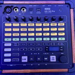 Korg KR-55 Pro.