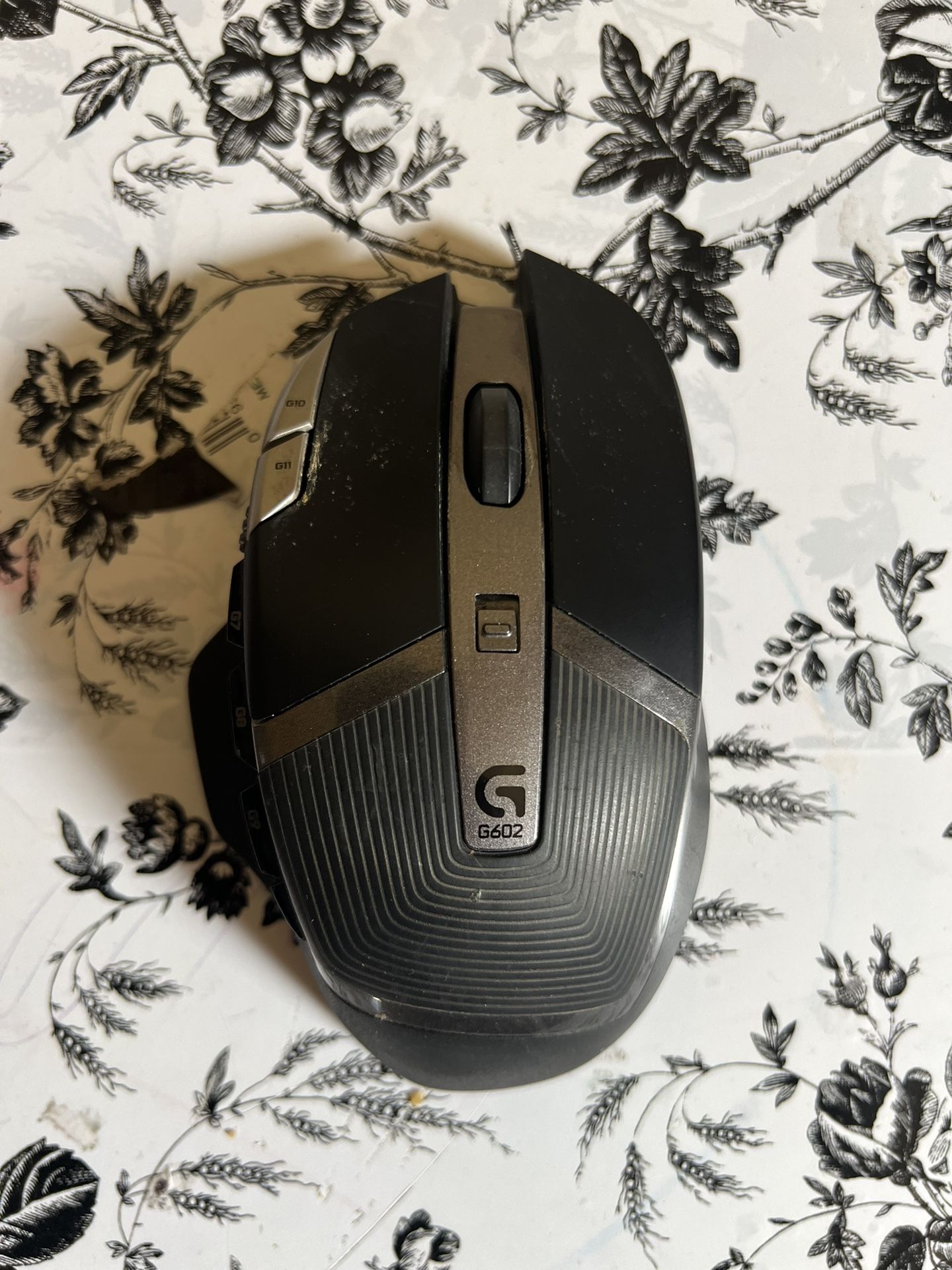 Logitech G602 Lag Free Wireless Gaming Mouse (UNTESTED)