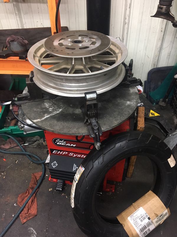 Motorcycle tire mount and balance for Sale in Concord, CA OfferUp