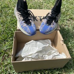 Yeezy Bsktbl Knit Size 9.5