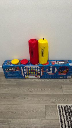 Giant Connect 4 game