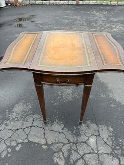 Vintage Federal Style Drop Leaf Leather Top Table. Central Drawer, Tapered Legs, Two Drop Leaves