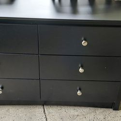 8 Drawer Dresser