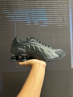 Nike Shox R4 ( Men’s )