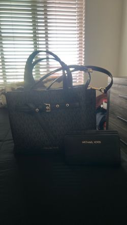 MK purse