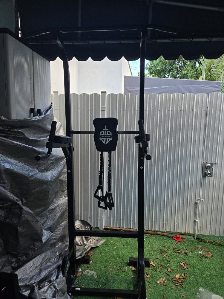 Pull Up Bar Gym