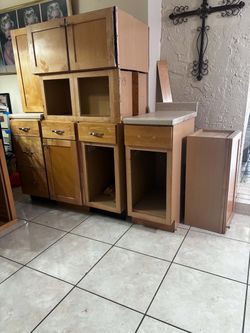 Kitchen Cabinets With Double Sink & Faucet/Garbage Disposal