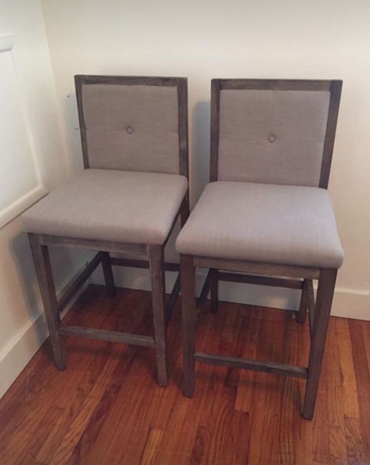 Chairs bar stools LIKE NEW Padded Chairs