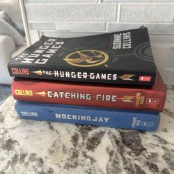The Hunger Games Trilogy Set