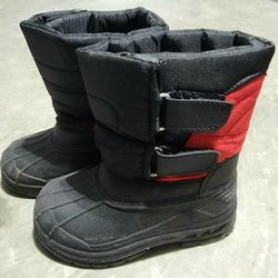 Kid's Snow Boots Size 9