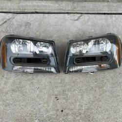 Trailblazer Headlights Used 