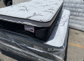 ✨Mattress Pillow Top✨ 🛏️ 2 pillows included 🔸12” inches tall 🔹All sizes  🟠Queen sizes $170 🟡Full sizes $150 🟢Twin sizes $130 🔵Cal king $299 🟣E