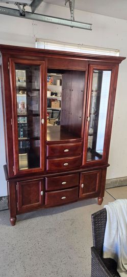 Display Cabinet